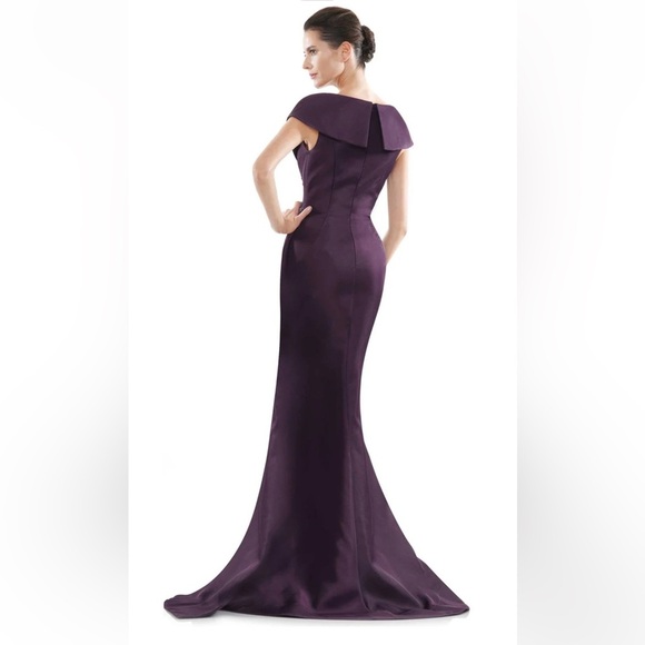 Marsoni by Colors MV1086 Embellished V Neck Mermaid Gown Eggplant Size 12 - Picture 2 of 15